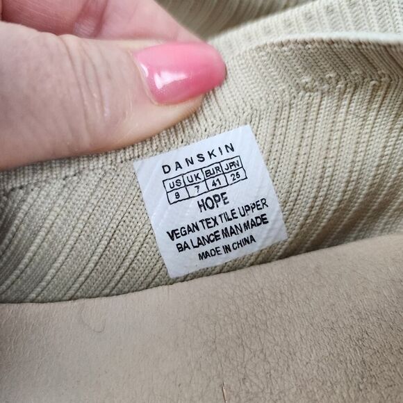 Danskin Hope Knit Ballerina Nude Flats Size 9 - Picture 3 of 8